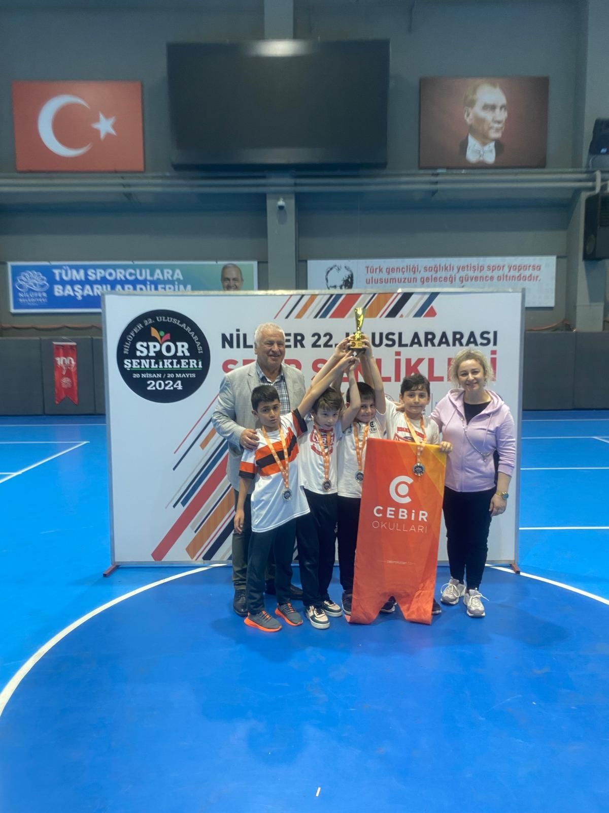 22. Nilfer Spor enlikleri Badminton Turnuvas Erkekler Takmmz 1. Oldu!!